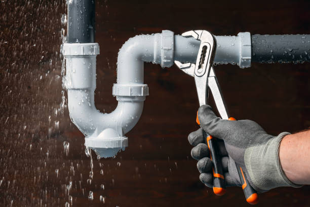 Professional Sewer Line Repair technician working in Leon, IA